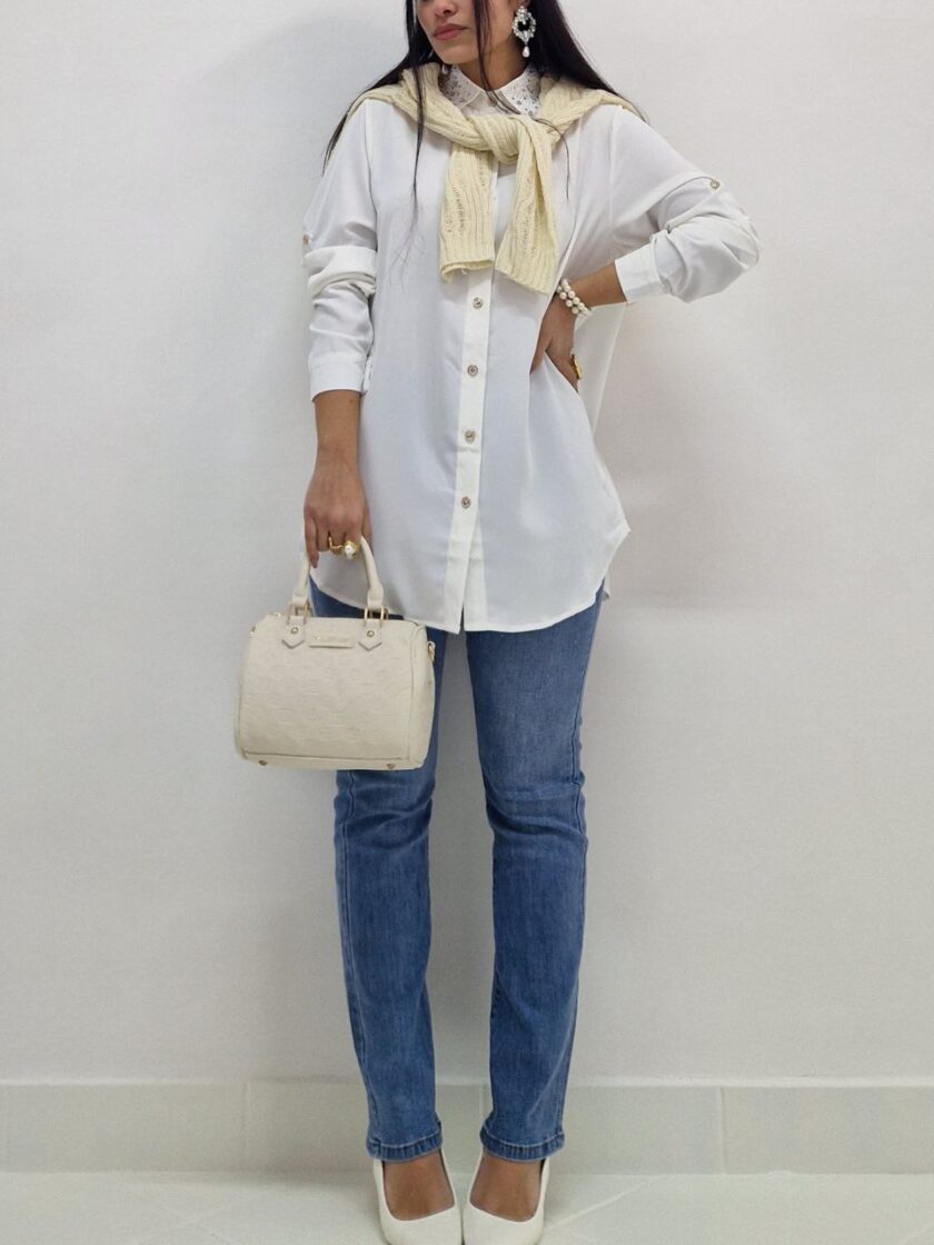 Camicia relaxed fit collo gioiello - immagine 2
