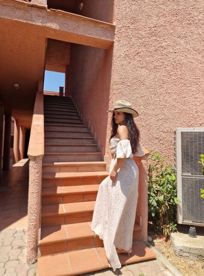 Abito In Pizzo San Gallo Beige