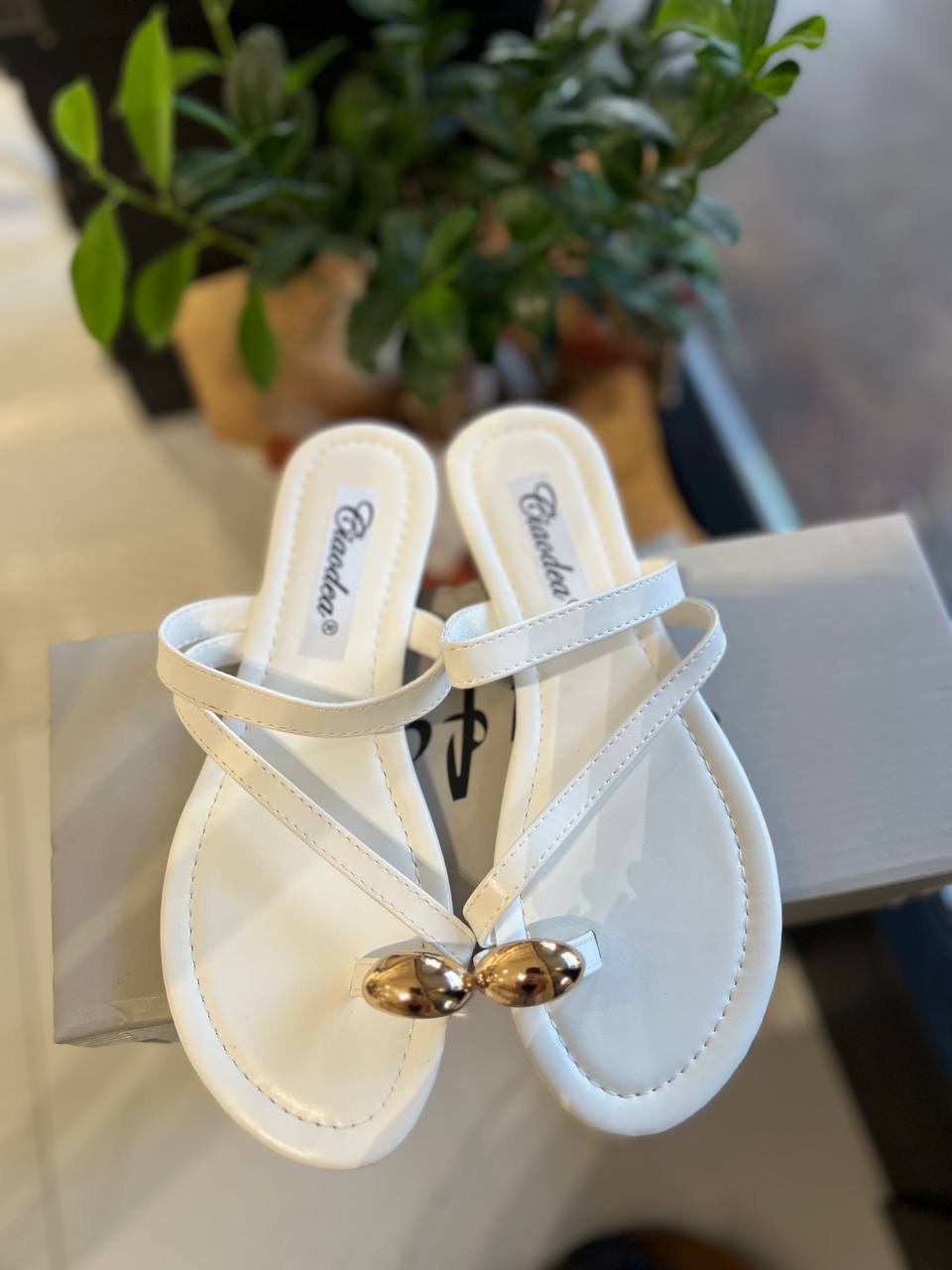Sandalo Flat A Fasce Incrociate Bianco