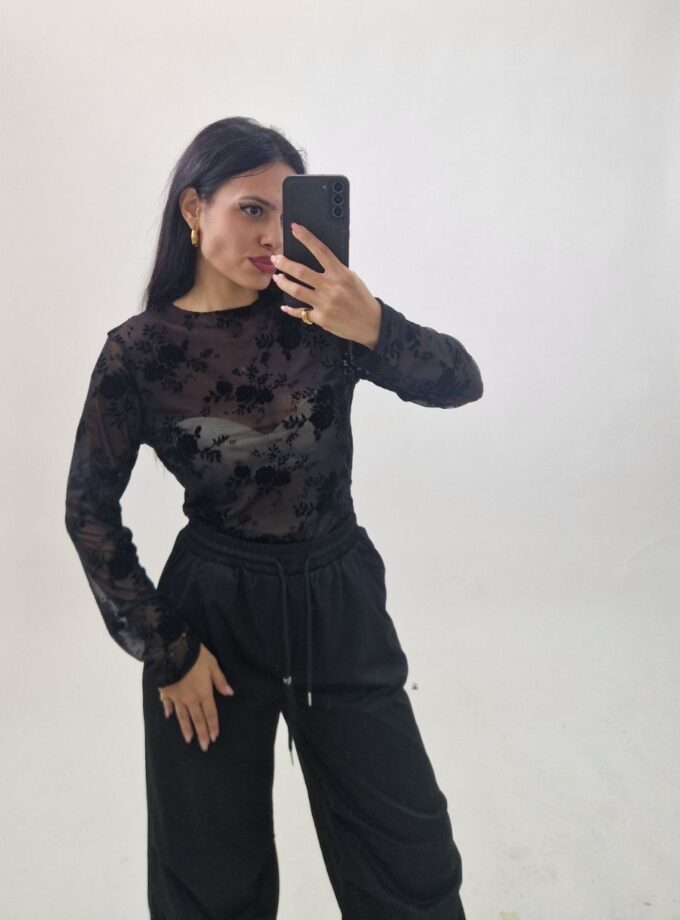 Maglia Velata Con Fiori Scamosciati - Nera